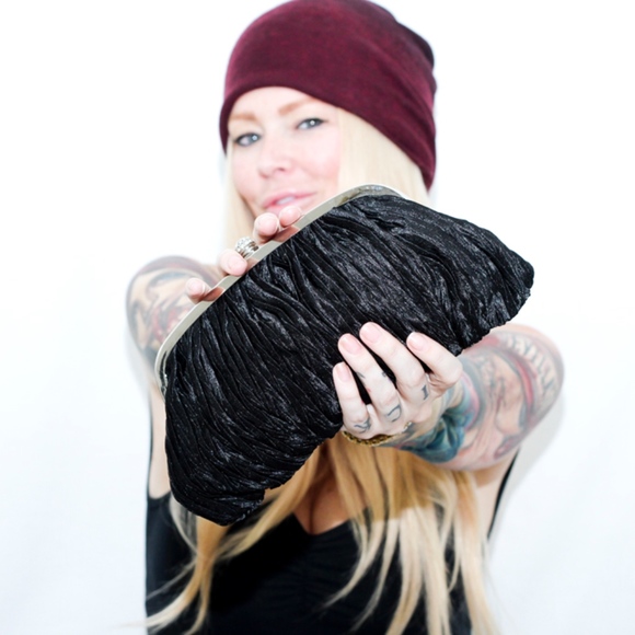 My Neiman Marcus Gorgeous Black & Silver - Picture 2 of 7